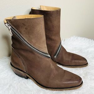 John Fluevog Ruth Skin Spiral-Zip Leather Ankle Boots